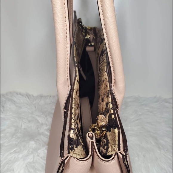 Kate Spade purse - Picture 5 of 8